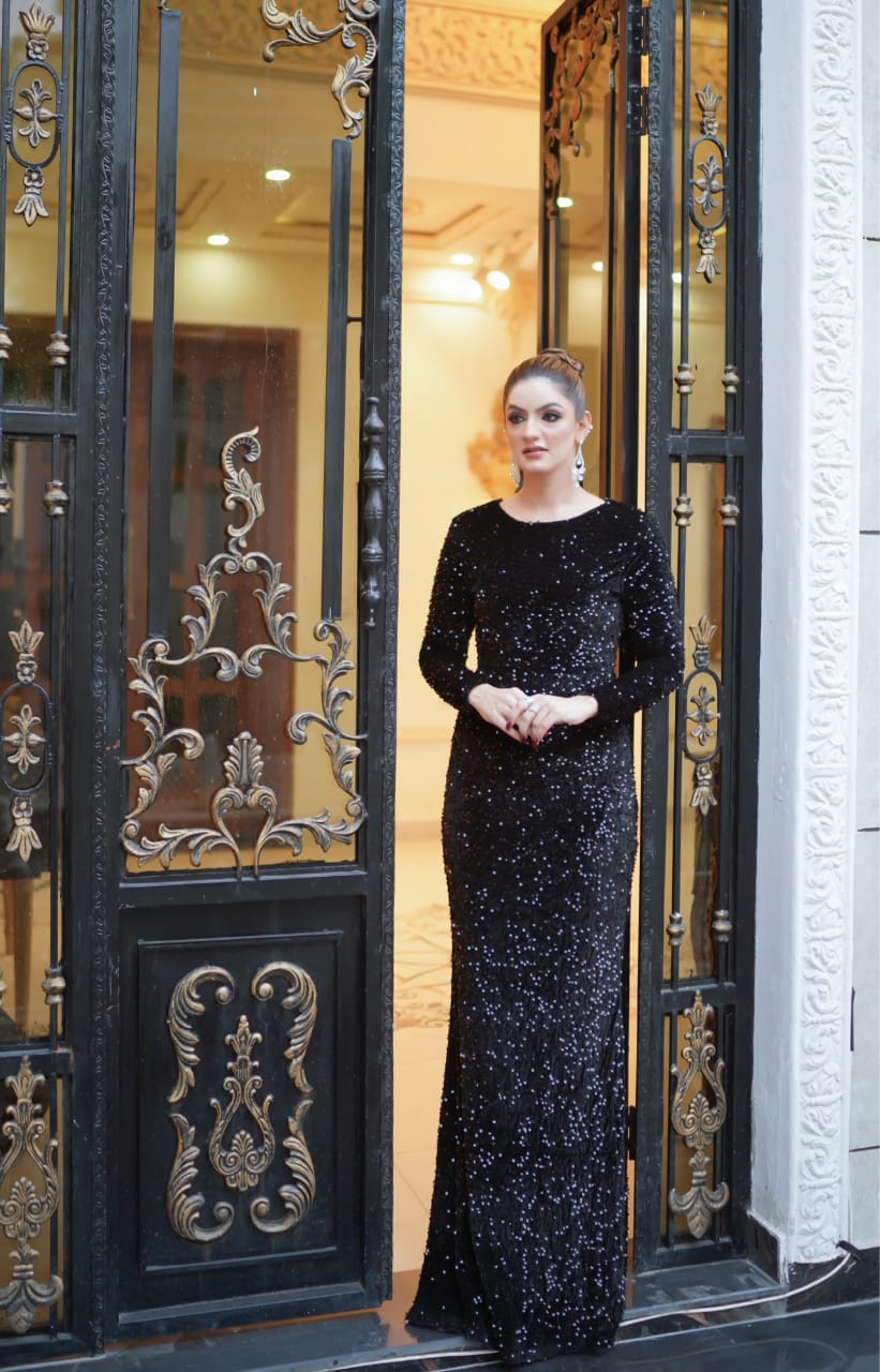 Bold  Belle Lace Up Backless Sequin Mermaid Hem Formal Dress